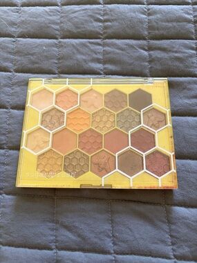 Tarte Sugar Rush Bee You Eyeshadow Palette